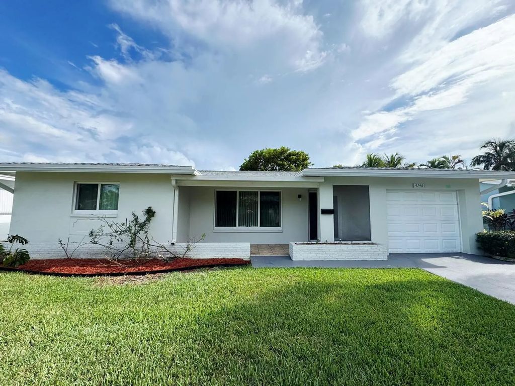 4740 Nw 49th Court, Tamarac