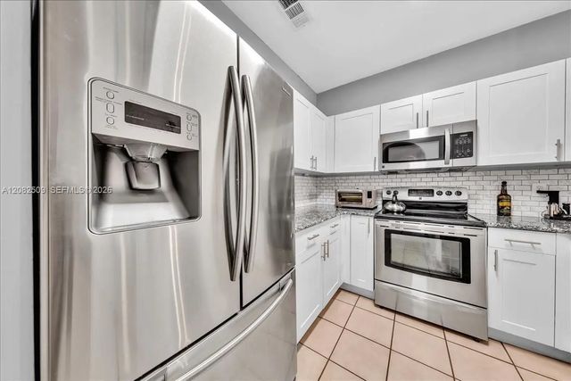 5 of 35 - 12152 Sw 4th Street, Pembroke Pines, FL