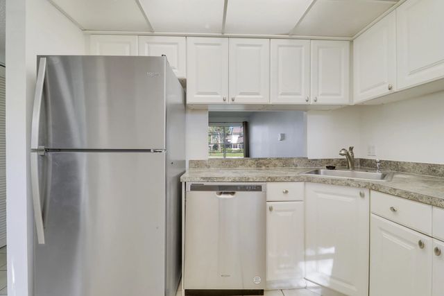 5 of 35 - 12008 Poinciana Boulevard #108, Royal Palm Beach, FL