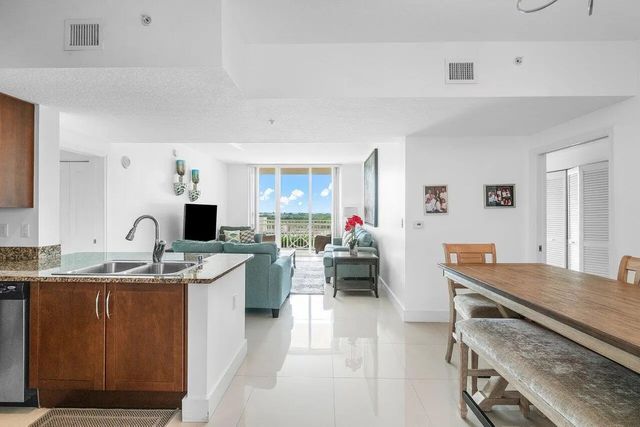 2 of 33 - 350 N Federal Highway #apt 606, Boynton Beach, FL
