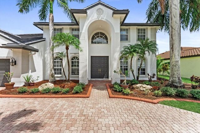 2 of 63 - 16363 Segovia Circle S, Pembroke Pines, FL