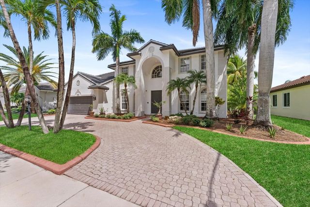 3 of 63 - 16363 Segovia Circle S, Pembroke Pines, FL