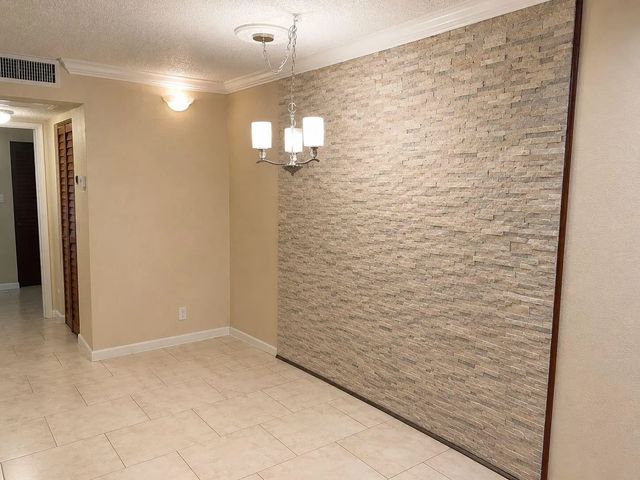 3 of 27 - 3100 Springdale Boulevard #308, Palm Springs, FL