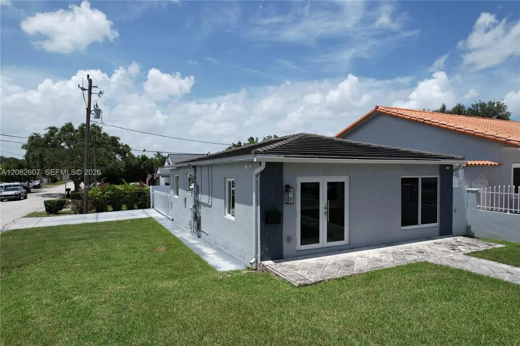 5941 Coral Way, Miami