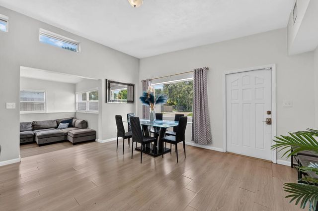 3 of 26 - 910 Nw 17th Avenue, Fort Lauderdale, FL