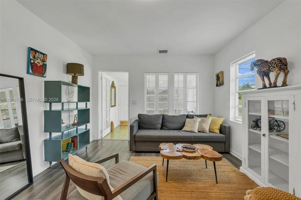 2993 Sw 16th Terrace, Miami