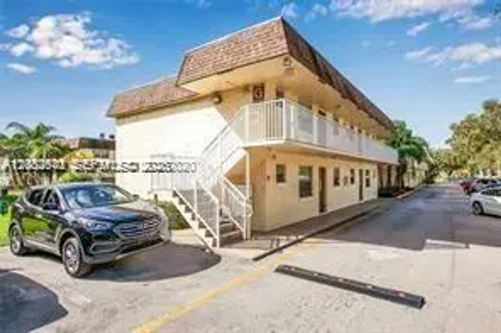 4841 Nw 9th Drive #4841, Plantation