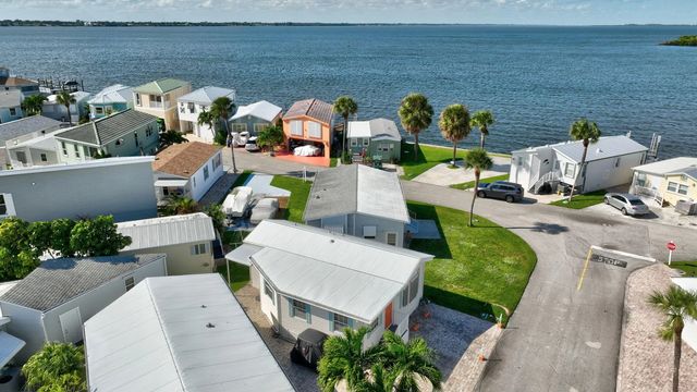 2 of 39 - 217 Nettles Boulevard, Jensen Beach, FL