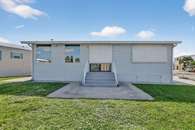 4 of 39 - 217 Nettles Boulevard, Jensen Beach, FL