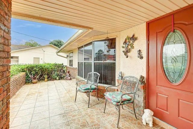 4 of 45 - 412 Sw Sansom Lane, Port St. Lucie, FL