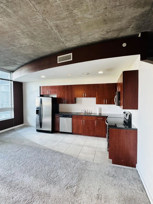 4 of 21 - 300 S Australian Avenue #702, West Palm Beach, FL