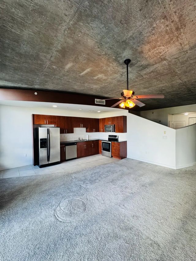 5 of 21 - 300 S Australian Avenue #702, West Palm Beach, FL