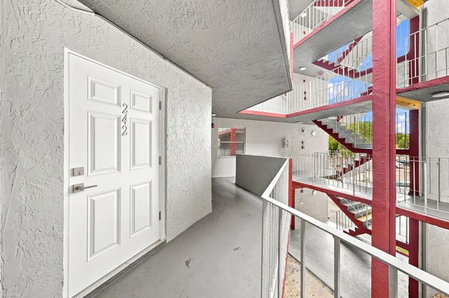 3 of 34 - 1750 W 46th Street #242, Hialeah, FL