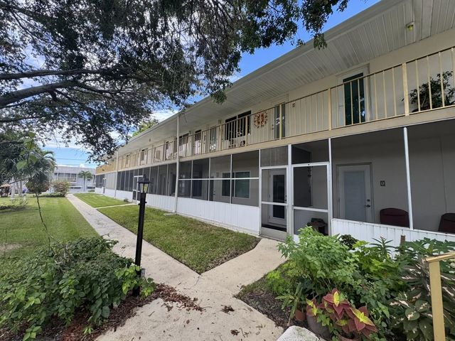 2 of 18 - 11 Sw 4th Avenue #1, Boca Raton, FL