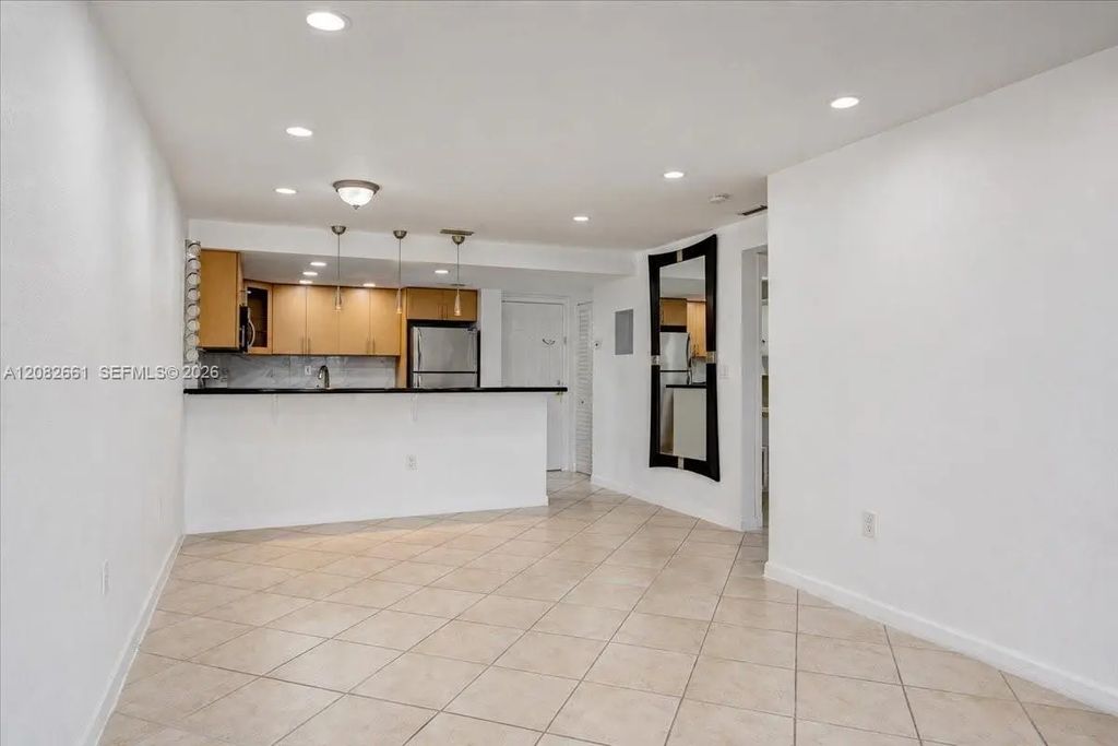 1975 Normandy Drive #303, Miami Beach