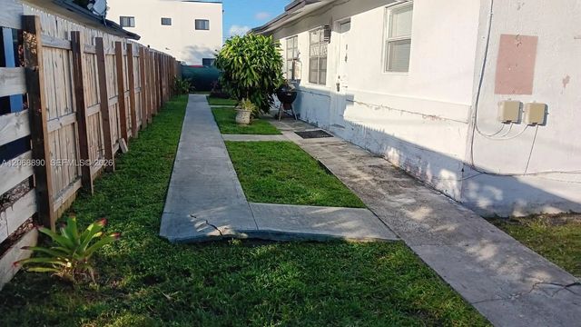 2 of 10 - 4145 Sw 19th Street, West Park, FL