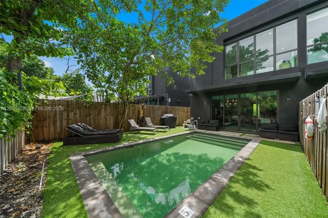 2 of 16 - 257 Nw 39th Street #257, Miami, FL