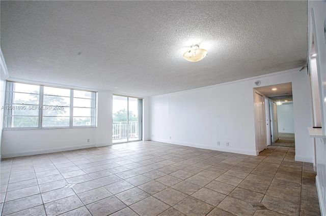4 of 28 - 2150 Sans Souci Boulevard #b305, North Miami, FL