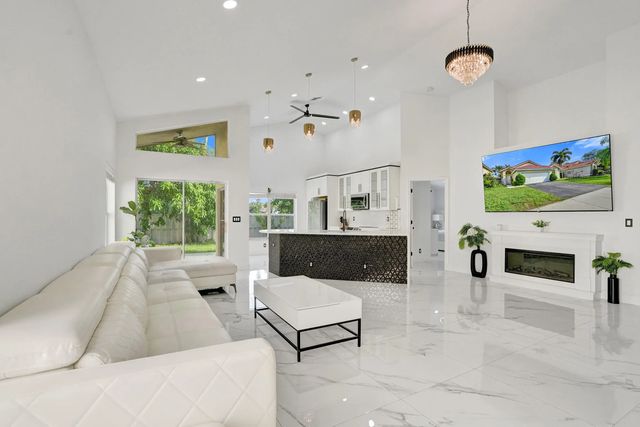 4 of 29 - 6965 Nw 29th Court, Margate, FL
