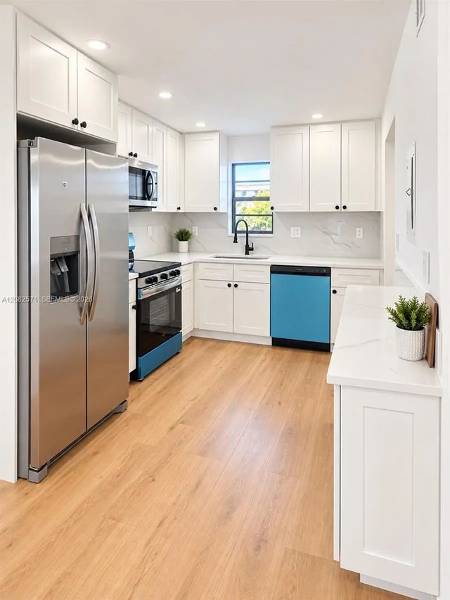 3 of 15 - 9233 Sw 8th Street #207, Boca Raton, FL