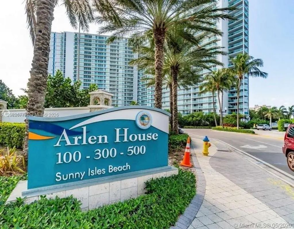100 Bayview Drive #1114, Sunny Isles Beach