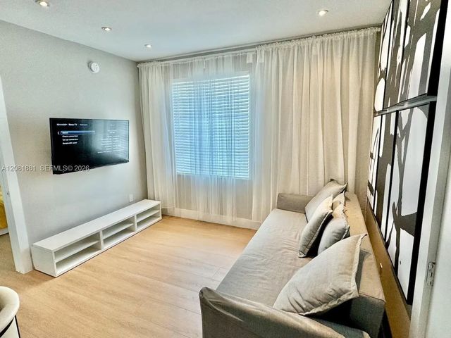 750 Collins Avenue #206, Miami Beach