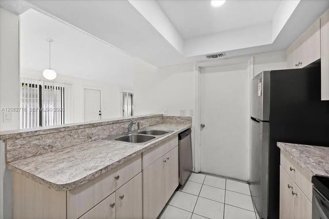4 of 22 - 7425 Sw 13th Street, North Lauderdale, FL