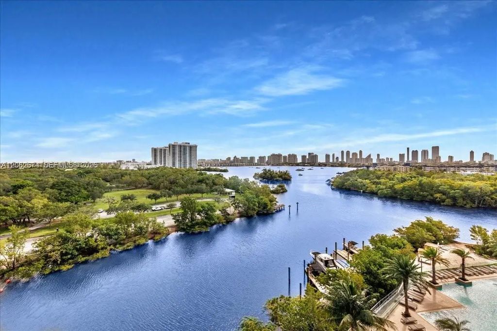 16385 Biscayne #804, North Miami Beach