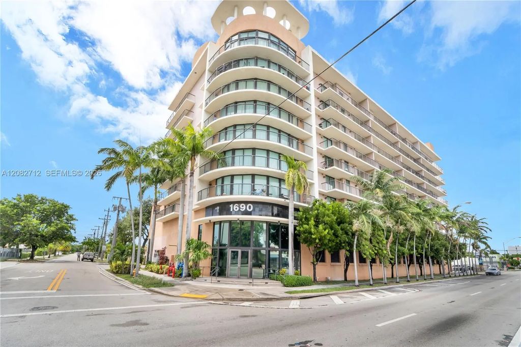 1690 Sw 27th Avenue #505, Miami