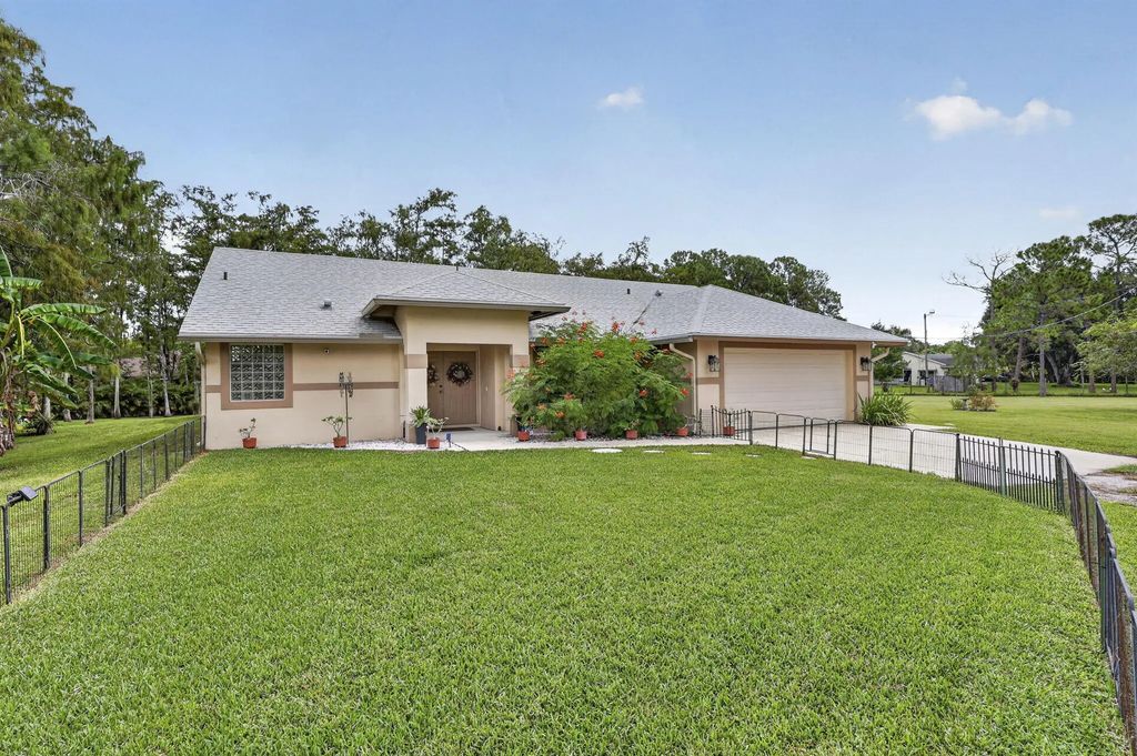 16477 Orange Boulevard, Loxahatchee