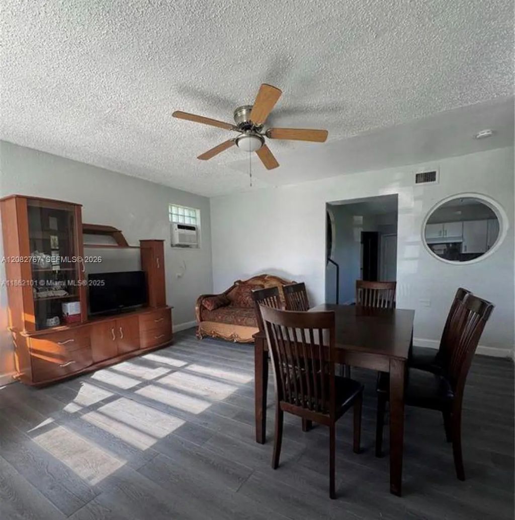 7802 Nw 8th Avenue #5, Miami