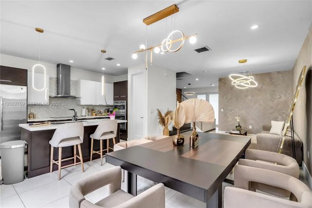 3 of 52 - 10545 Nw 63rd Terrace, Doral, FL