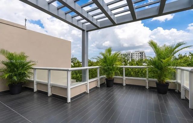 4 of 52 - 10545 Nw 63rd Terrace, Doral, FL