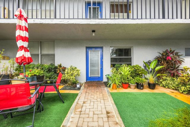 3 of 38 - 14723 Cumberland Drive #1070, Delray Beach, FL