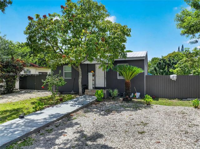 5 of 33 - 1238 Old Dixie Highway, Homestead, FL