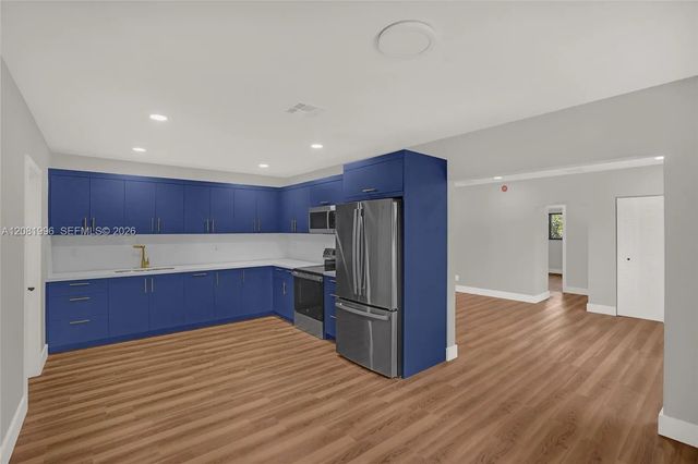 5 of 34 - 555 Nw 124th Street, North Miami, FL