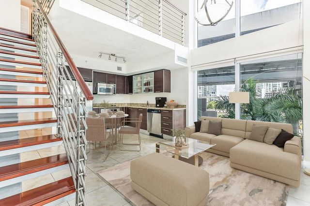 5 of 35 - 41 Se 5th Street ##417, Miami, FL