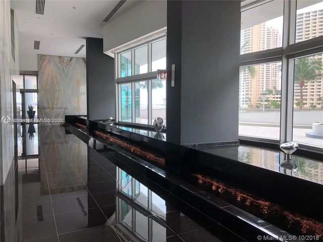 2 of 39 - 325 Ne Biscayne Boulevard #1923, Miami, FL