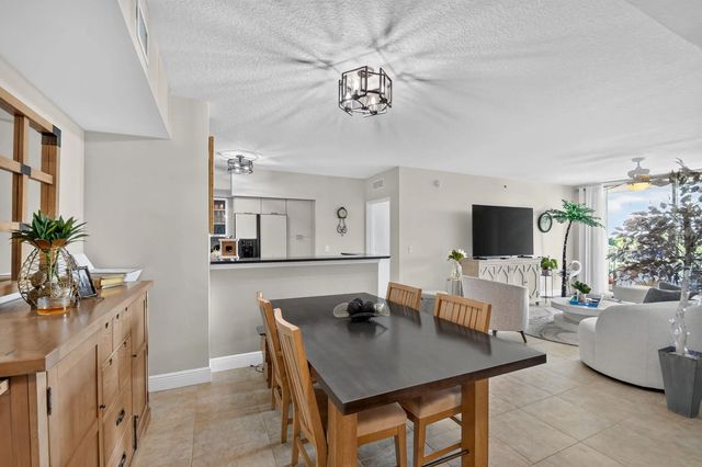 3 of 74 - 700 E Boynton Beach Boulevard #410, Boynton Beach, FL