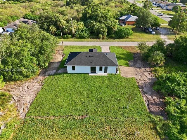 5 of 36 - 758 Long Distance Lane, Lehigh Acres, FL