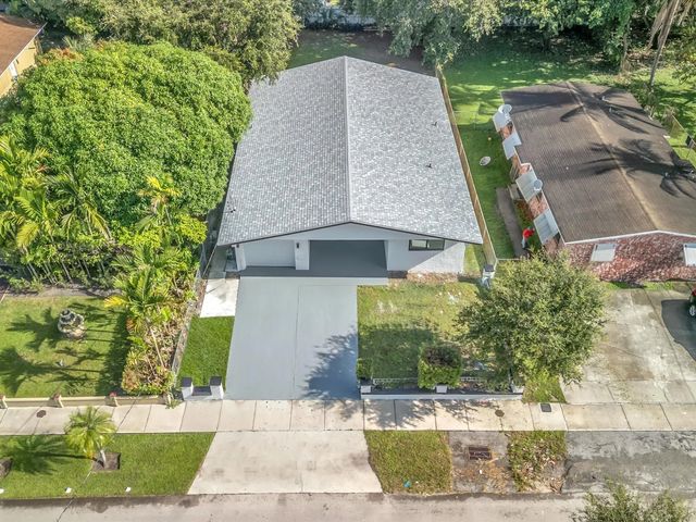 3 of 43 - 4531 Sw 20th Street, West Park, FL