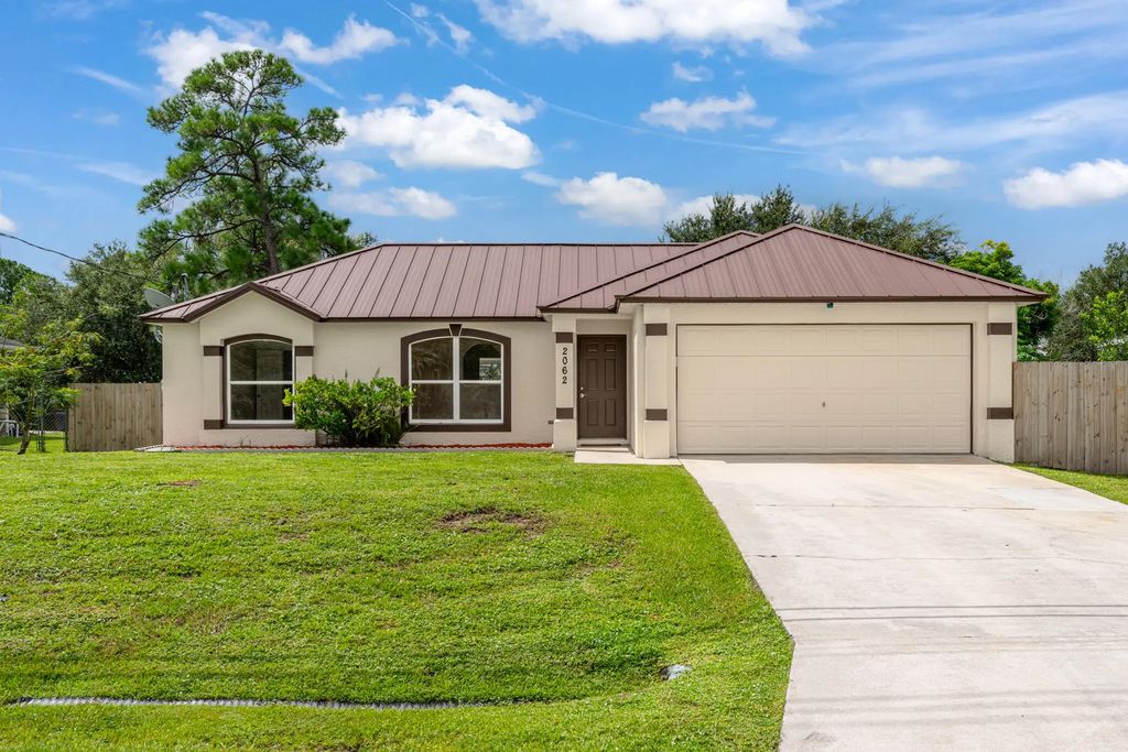 2062 Sw Janette Avenue, Port St. Lucie