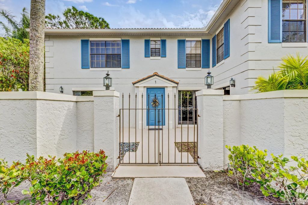 363 Prestwick Circle #1, Palm Beach Gardens