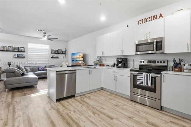 4 of 15 - 201 Sw 159th Way, Pembroke Pines, FL