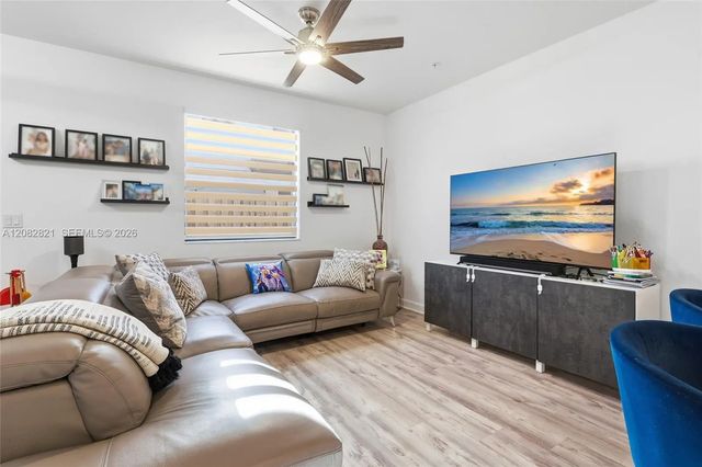 5 of 15 - 201 Sw 159th Way, Pembroke Pines, FL
