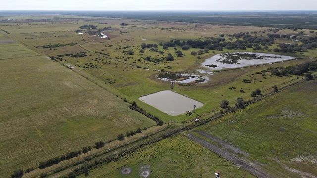 4 of 6 - 101 Percheron Trail, Venus, FL