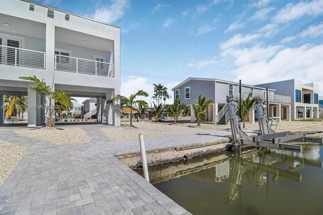 2 of 13 - 31450 Avenue G, Big Pine Key, FL