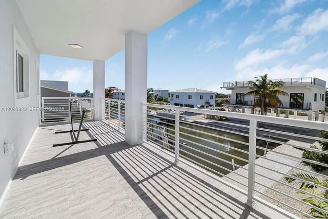 4 of 13 - 31450 Avenue G, Big Pine Key, FL