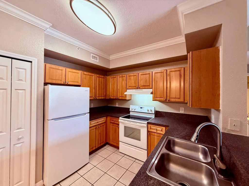 15145 Michelangelo Boulevard #207, Delray Beach