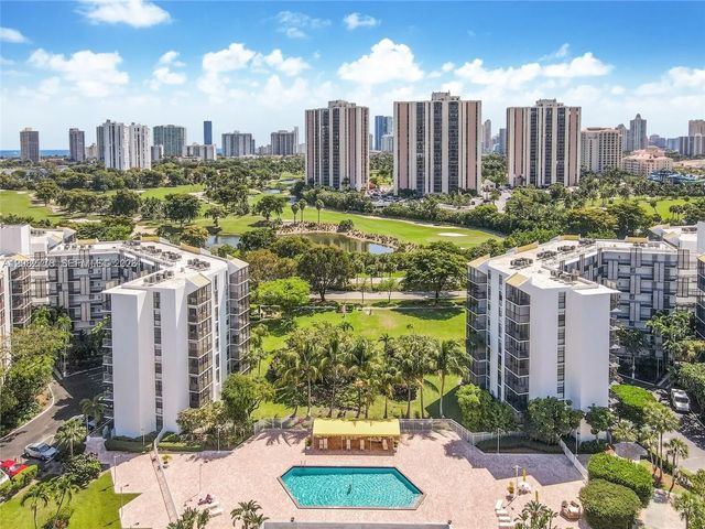 3 of 31 - 20500 W Country Club Drive #711, Aventura, FL